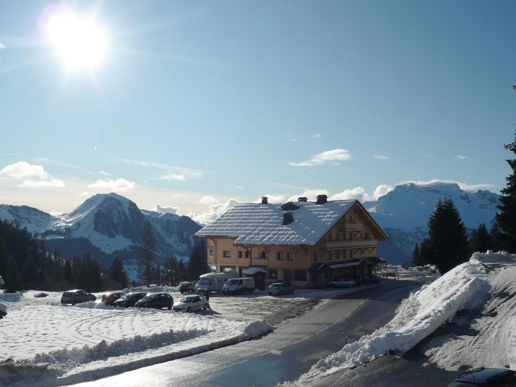 Hotel Restaurant "Les Sapins" Wellness & Gourmet Manigod Buitenkant foto