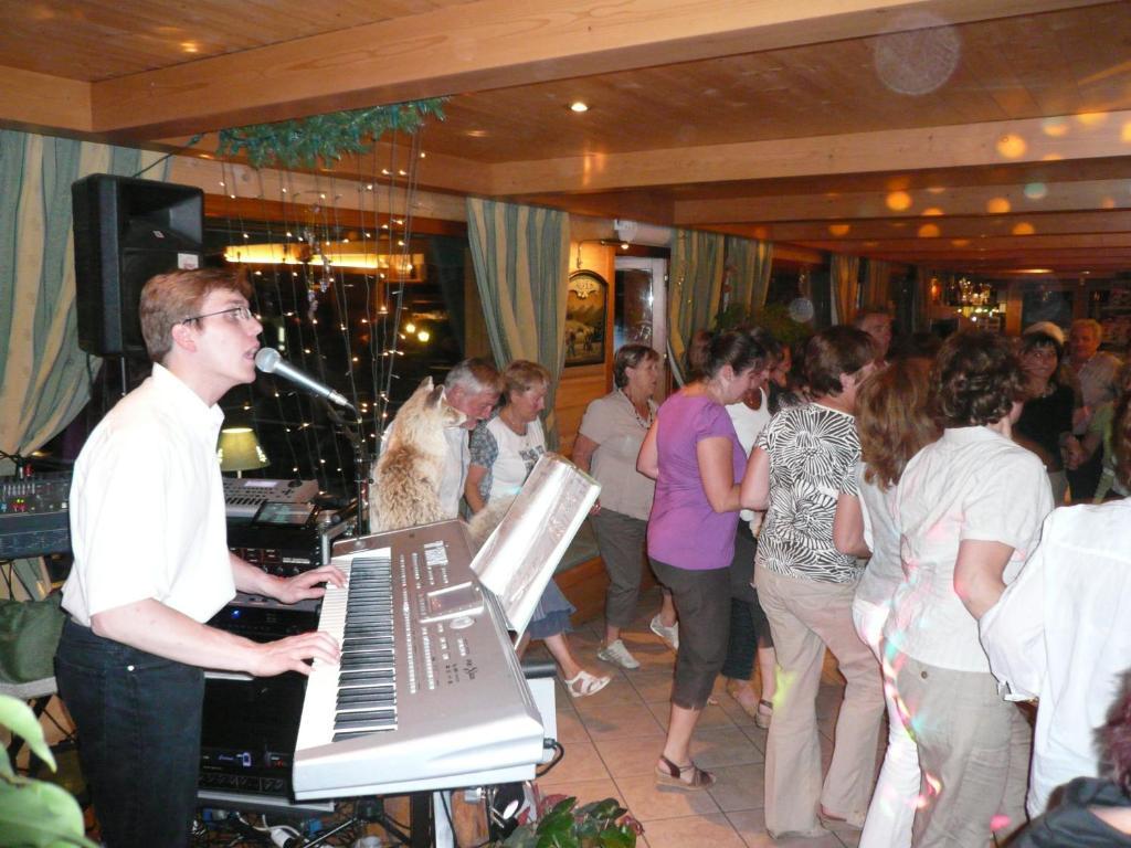 Hotel Restaurant "Les Sapins" Wellness & Gourmet Manigod Buitenkant foto